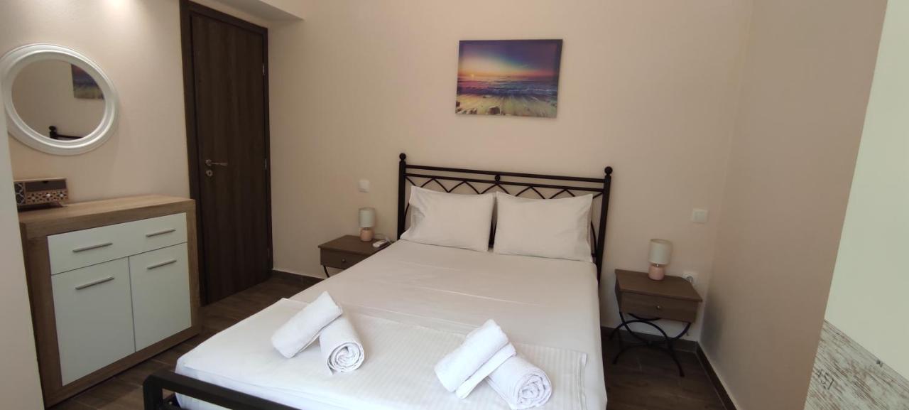 Helios & Elia Family Apartment เลียปาเดส ภายนอก รูปภาพ