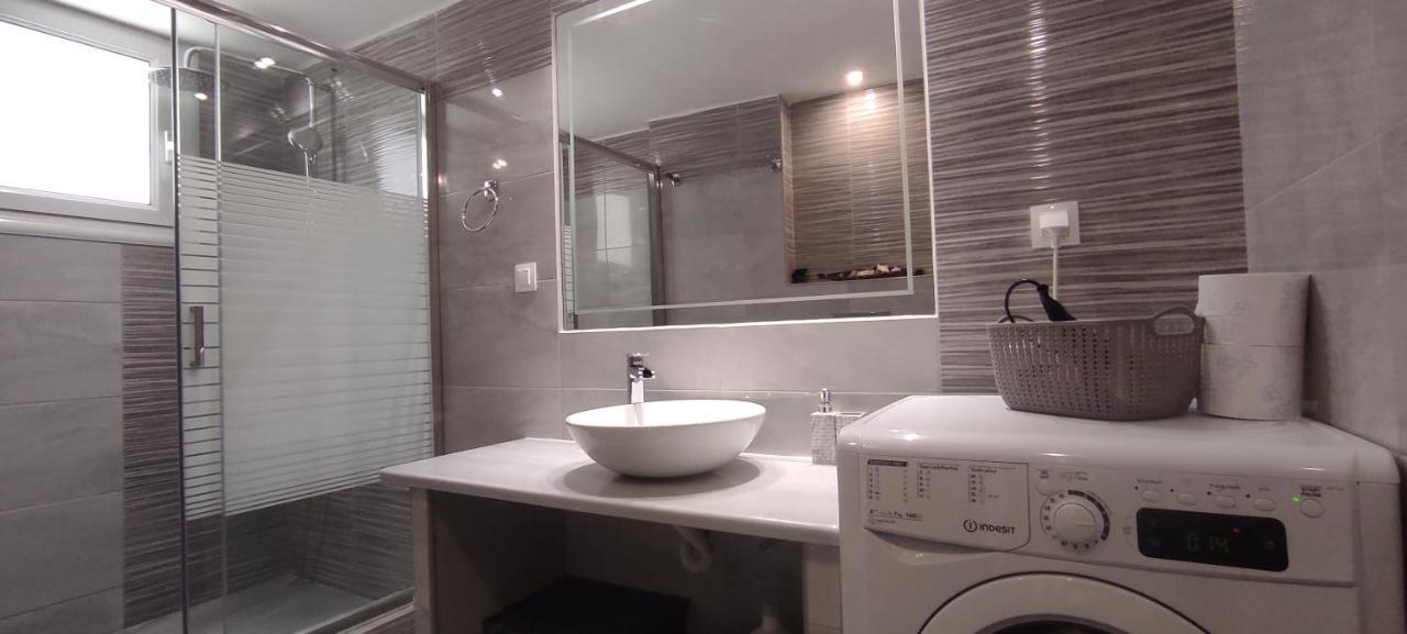 Helios & Elia Family Apartment เลียปาเดส ภายนอก รูปภาพ