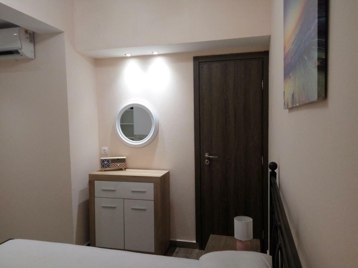 Helios & Elia Family Apartment เลียปาเดส ภายนอก รูปภาพ